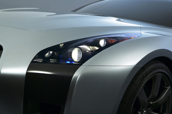 2005 Nissan (Skyline) GT-R Promo Concept Headlight Picture